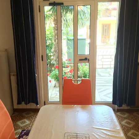 Apartmaji Ester Izola