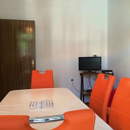 Apartment Apartmaji Ester *